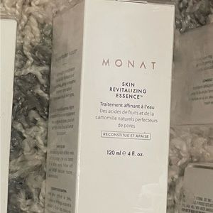 Monat Skin Revitalizing Essence